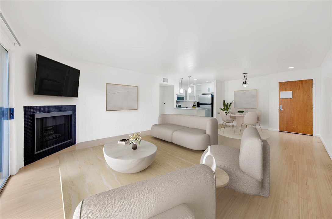 Detail Gallery Image 1 of 27 For 4702 Fulton #101,  Sherman Oaks,  CA 91423 - 2 Beds | 2 Baths