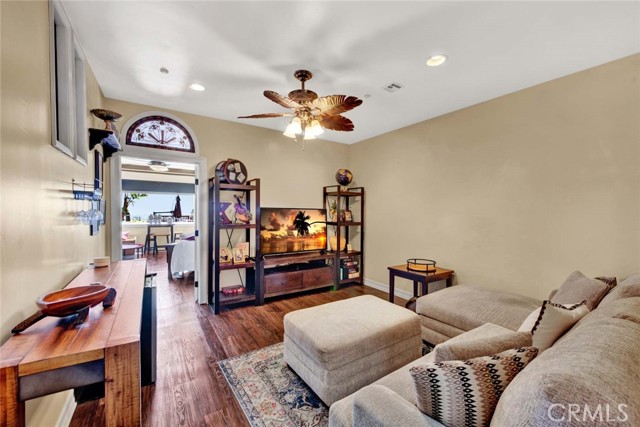 Detail Gallery Image 27 of 54 For 1532 Kensing Ln, North Tustin,  CA 92705 - 5 Beds | 6/2 Baths