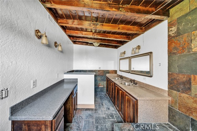 Image 48 of 73 For 31516 Clay River Road