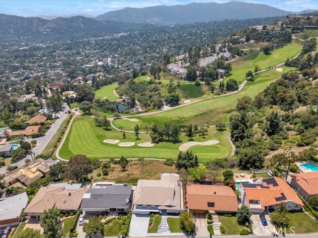 Detail Gallery Image 32 of 32 For 5441 Burning Tree Dr, La Canada Flintridge,  CA 91011 - 5 Beds | 3/2 Baths