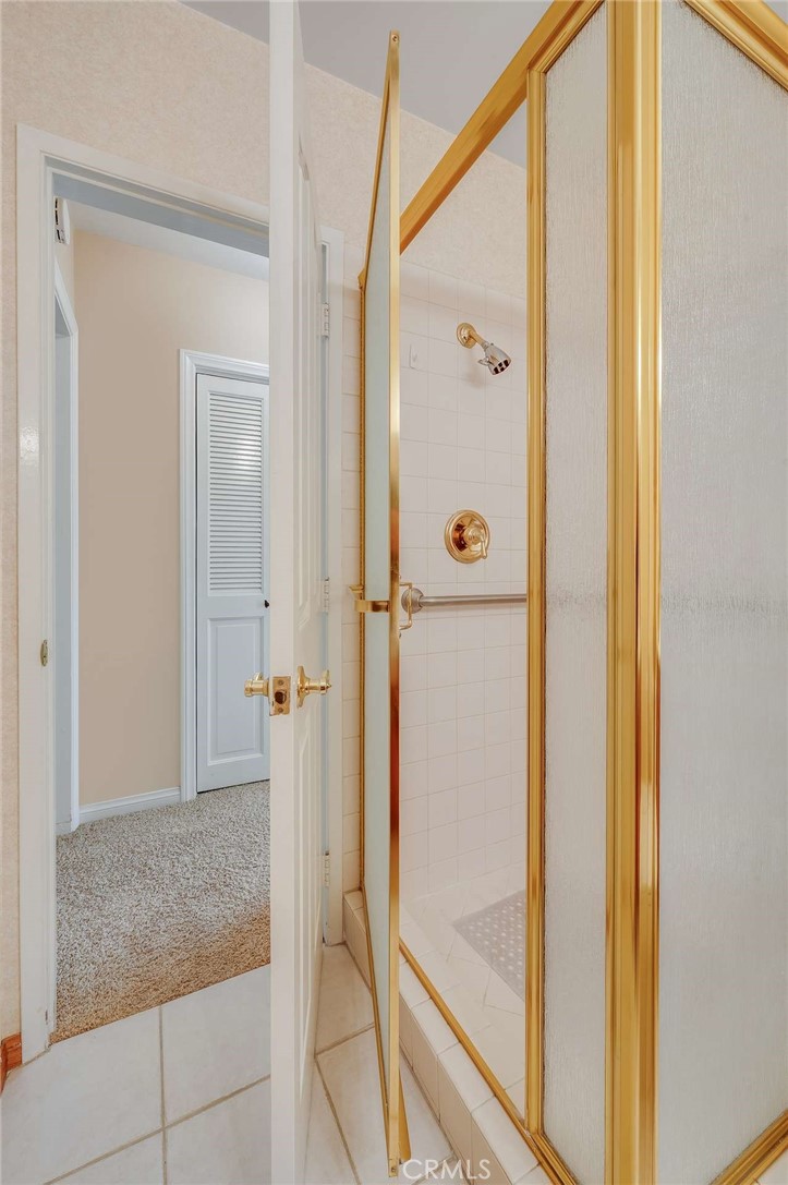 https://media.crmls.org/medias/4daba919-4056-4d9d-be41-a8ac819ef66a.jpg?preset=X-Large