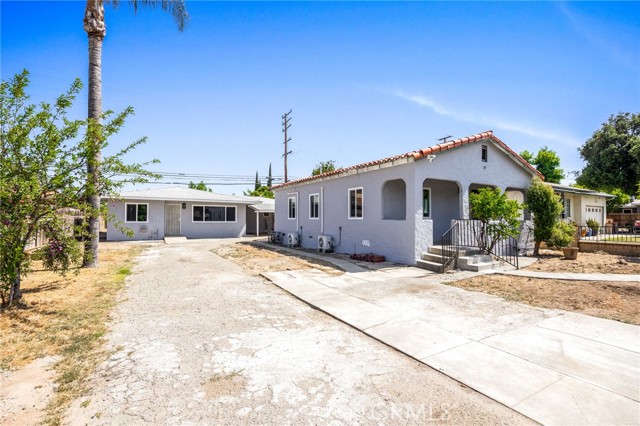 1163 W 3rd Street, Pomona CA: https://media.crmls.org/medias/4dabad66-2c37-45f1-a7f8-154da985e73a.jpg