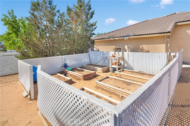 14908 Dakota Road, Apple Valley CA: https://media.crmls.org/medias/4dabba9c-3679-4469-93ae-30a607a80719.jpg