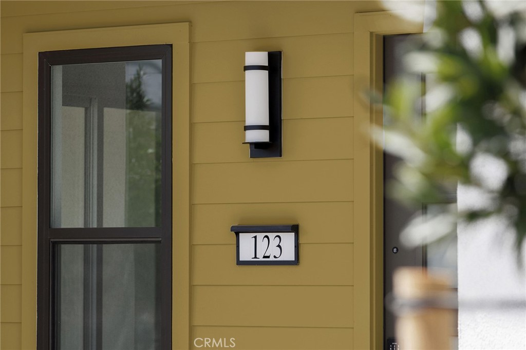 4dabc6e0 4417 420e Ae7f B54e0c4d5ab6