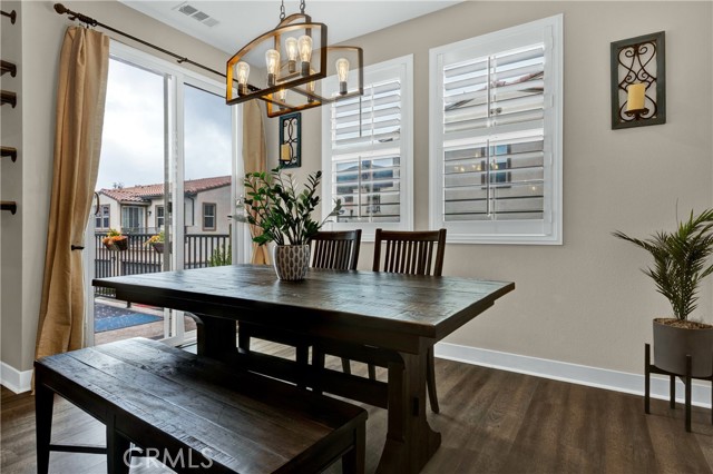 Dining room leading to balcony