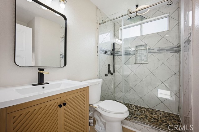 Detail Gallery Image 23 of 24 For 11484 Lime Orchard, Fontana,  CA 92337 - 3 Beds | 2/1 Baths