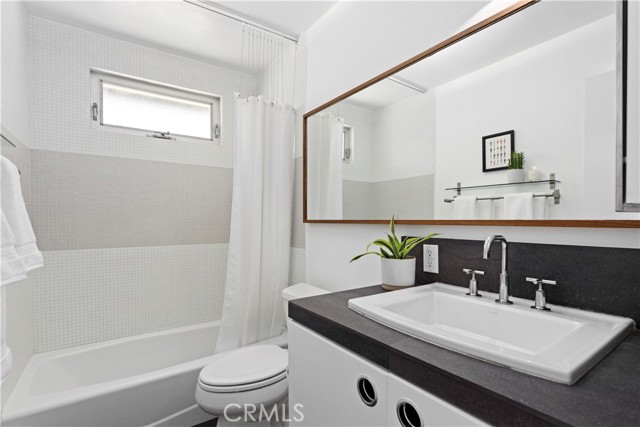 Tub shower combo with large vanity!