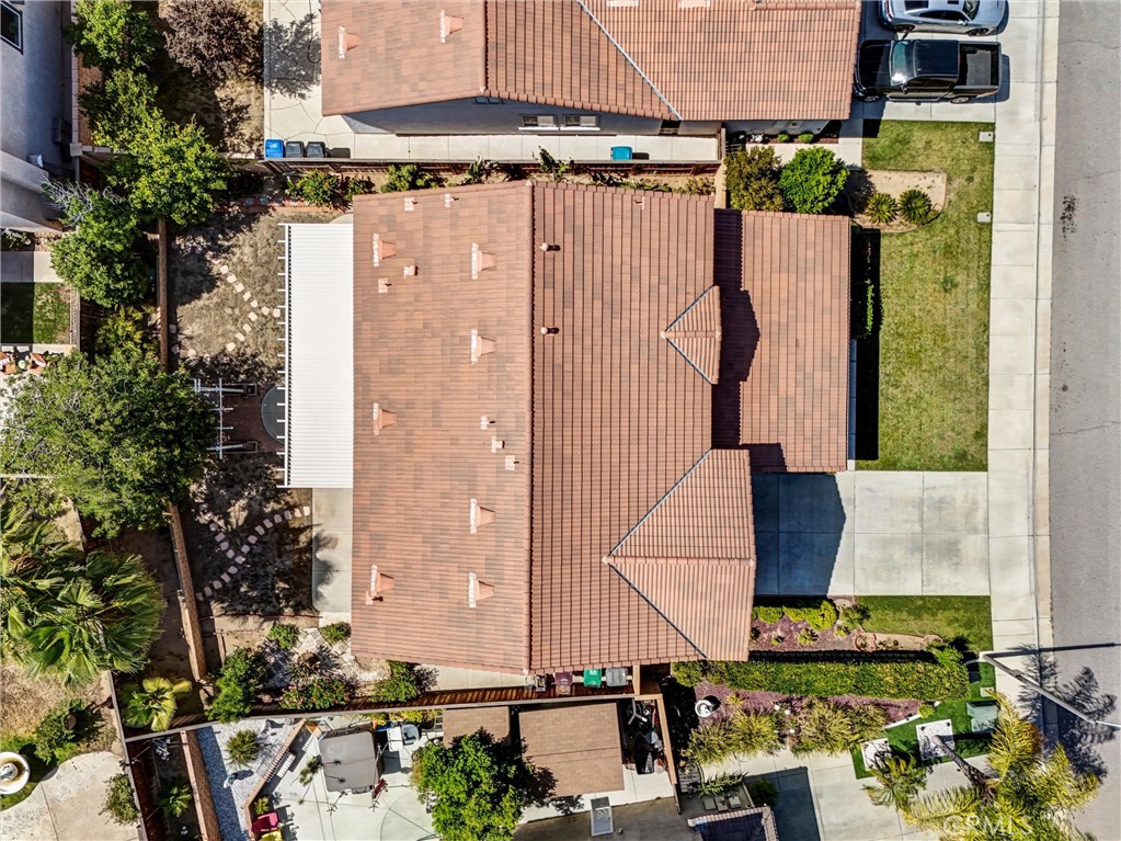 https://media.crmls.org/medias/4dad9349-64d9-40e6-90c1-194c28325904.jpg?preset=X-Large