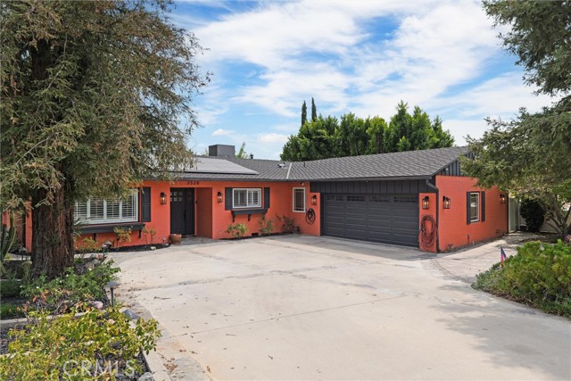 2528 N Orchard Drive, Burbank CA: https://media.crmls.org/medias/4dae31b8-007c-4197-af56-5ef7bb7a313e.jpg