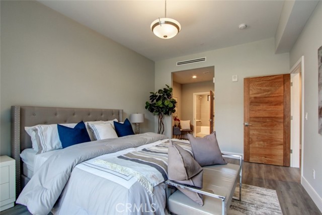 Detail Gallery Image 7 of 17 For 330 Street Salem #204,  Glendale,  CA 91203 - 3 Beds | 2/1 Baths