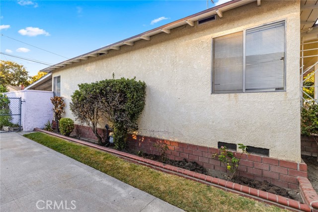 Detail Gallery Image 23 of 24 For 6053 North Lakewood Bld, Lakewood,  CA 90712 - 3 Beds | 1 Baths