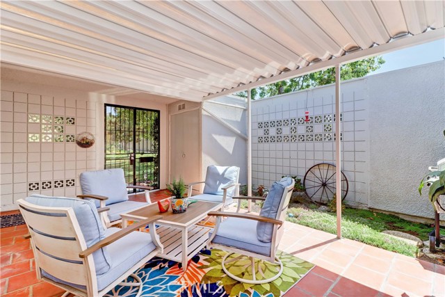 Detail Gallery Image 4 of 35 For 679 via Alhambra #D,  Laguna Woods,  CA 92637 - 2 Beds | 1 Baths