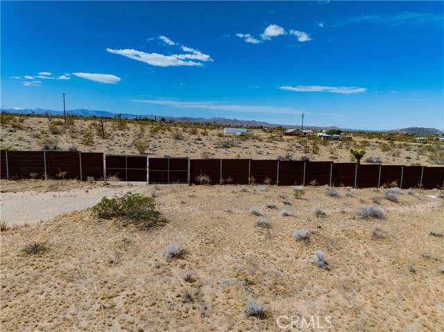 Image 25 of 27 For 425 Gerber Avenue