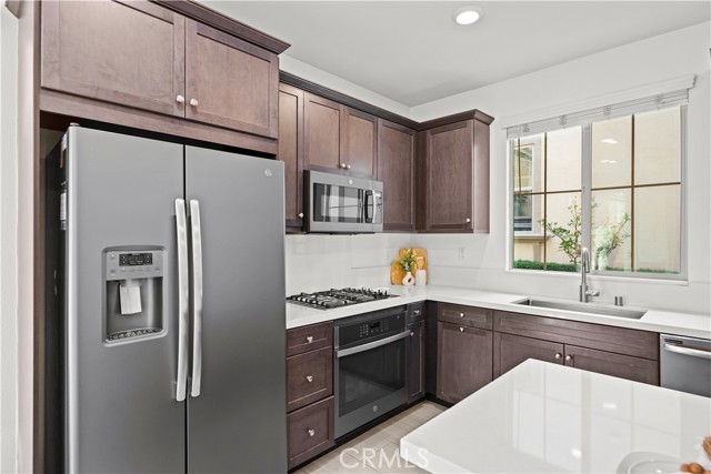 Detail Gallery Image 12 of 58 For 2301 Raspberry Ct, Upland,  CA 91786 - 3 Beds | 2/1 Baths