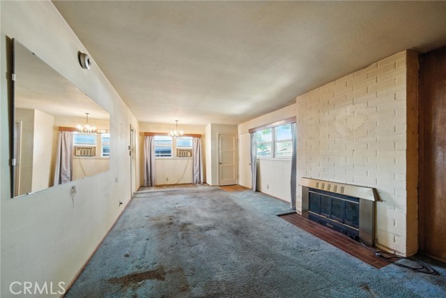 1850 Fanwood Avenue, Long Beach CA: https://media.crmls.org/medias/4db148da-fbd3-4e77-8c1f-acbadafa7d5c.jpg