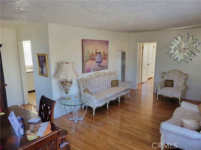 Detail Gallery Image 6 of 34 For 1220 E 121st, Los Angeles,  CA 90059 - 3 Beds | 1 Baths