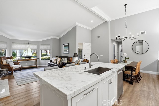 Image 8 of 50 For 31472 Via La Senda  28