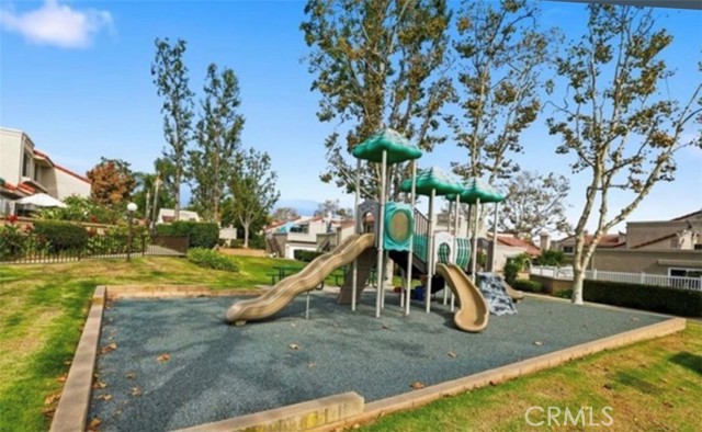 Detail Gallery Image 22 of 23 For 9713 La Jolla #B,  Rancho Cucamonga,  CA 91701 - 2 Beds | 2/1 Baths