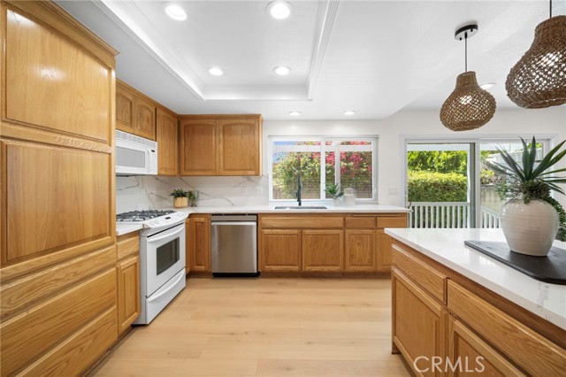 Detail Gallery Image 13 of 50 For 9092 La Linda Ave, Fountain Valley,  CA 92708 - 4 Beds | 2/1 Baths