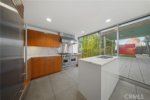 Detail Gallery Image 9 of 39 For 519 Santa Ana, Newport Beach,  CA 92663 - 4 Beds | 4/1 Baths