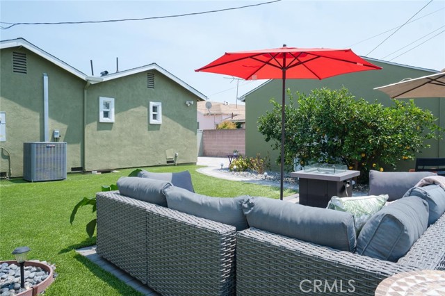 3815 Welland Avenue, Los Angeles CA: https://media.crmls.org/medias/4db3099b-25e0-46cb-ad97-834273f71710.jpg