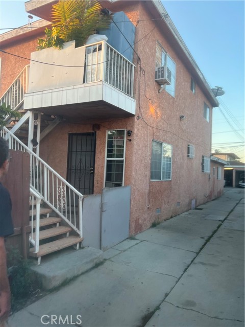 Detail Gallery Image 4 of 6 For 151 E 121st, Los Angeles,  CA 90061 - – Beds | – Baths