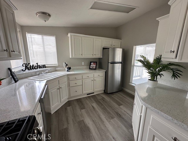 Detail Gallery Image 8 of 17 For 880 N. Lake Street #67,  Hemet,  CA 92544 - 2 Beds | 2 Baths