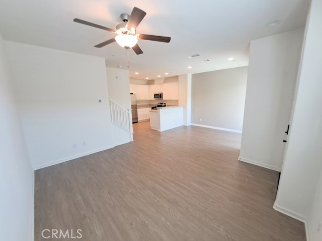 41978 Ornella, Murrieta CA: https://media.crmls.org/medias/4db3cc75-504c-4377-b3d8-9fc943f301f9.jpg
