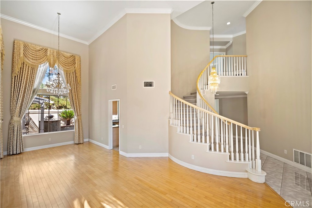 MLS #OC25245659 image #6