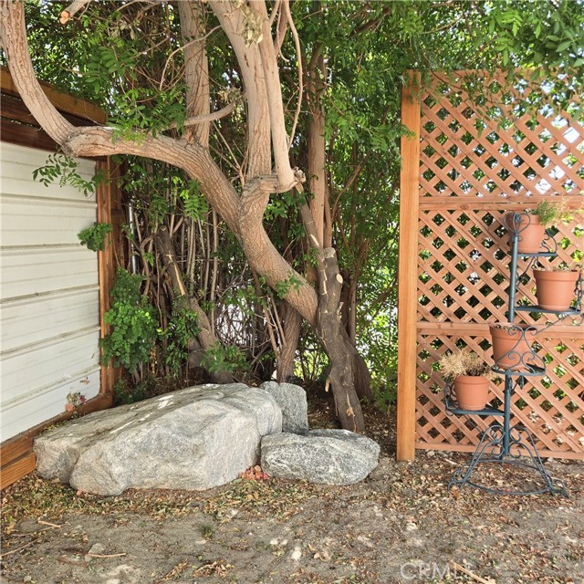 18070 Langlois, Desert Hot Springs CA: https://media.crmls.org/medias/4db6944f-1983-4724-8183-8ead642a1906.jpg