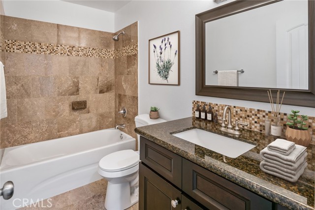 Detail Gallery Image 8 of 25 For 3656 Bartlett Ave, Oceanside,  CA 92057 - 2 Beds | 2 Baths