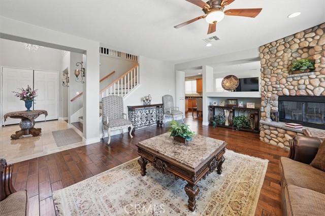 29316 Las Brisas Road, Valencia CA: https://media.crmls.org/medias/4db77876-e4a5-405a-bc23-b012a17a5c07.jpg