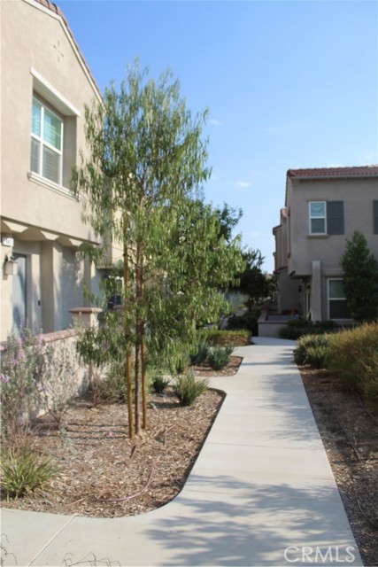 Detail Gallery Image 27 of 33 For 7155 Citrus Ave #442,  Fontana,  CA 92336 - 3 Beds | 2/1 Baths