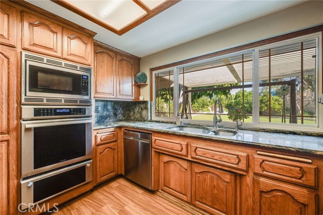 Detail Gallery Image 11 of 49 For 11254 Jamaica, Cypress,  CA 90630 - 4 Beds | 2 Baths