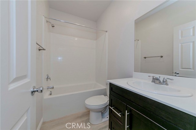 1202 Clipper Lane, Harbor City CA: https://media.crmls.org/medias/4db94c6e-86c1-40ac-9937-795769d9db39.jpg