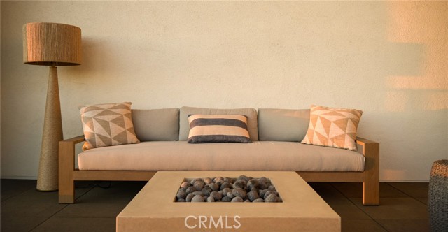 414 Main St., Huntington Beach CA: https://media.crmls.org/medias/4db95190-74c3-4064-acc2-75847655e067.jpg