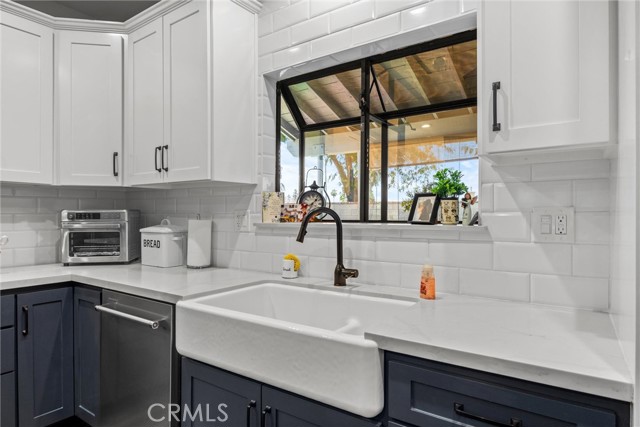 4913 Zapato Place, Bakersfield CA: https://media.crmls.org/medias/4db98dc8-366a-4f96-a753-fe115cccfa84.jpg