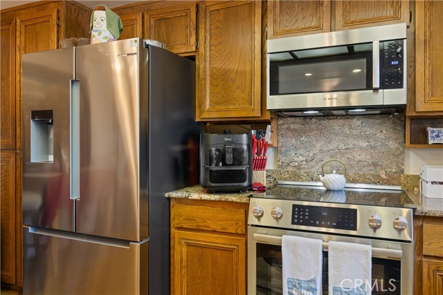 Detail Gallery Image 32 of 55 For 7795 Richard Dr, Lucerne,  CA 95458 - 4 Beds | 3 Baths