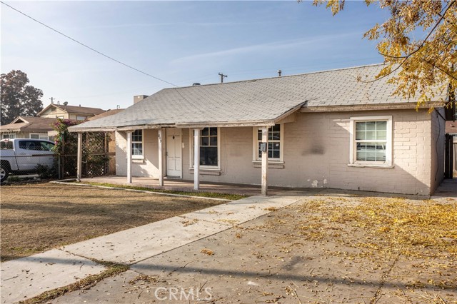 Detail Gallery Image 3 of 19 For 809 Caylor St, Bakersfield,  CA 93304 - 2 Beds | 1 Baths