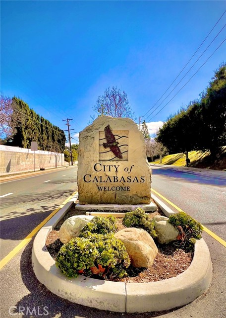 23777 Mulholland Hwy Spc 73, Calabasas CA: https://media.crmls.org/medias/4dbb56bb-4fc1-4afc-965d-59699423e6f1.jpg