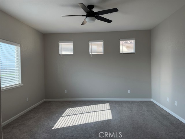 Detail Gallery Image 5 of 13 For 826 Courtney Ct, Merced,  CA 95348 - 4 Beds | 3 Baths