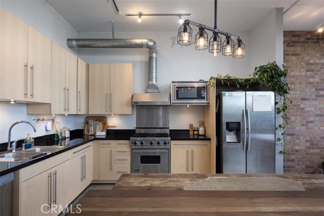 Detail Gallery Image 6 of 24 For 835 Locust Ave #421,  Long Beach,  CA 90813 - 1 Beds | 1 Baths