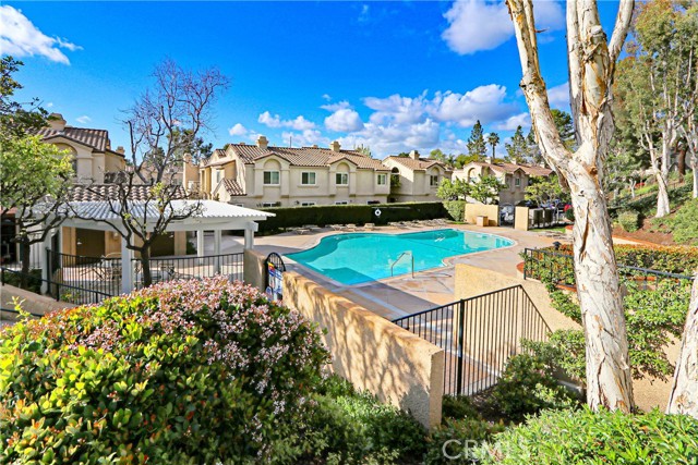 Detail Gallery Image 10 of 12 For 21125 Gladiolos, Lake Forest,  CA 92630 - 1 Beds | 1 Baths