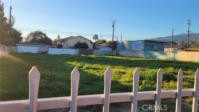 227 N Azusa Avenue, Azusa CA: https://media.crmls.org/medias/4dbceb57-ab69-4759-917b-7def762b3aea.jpg