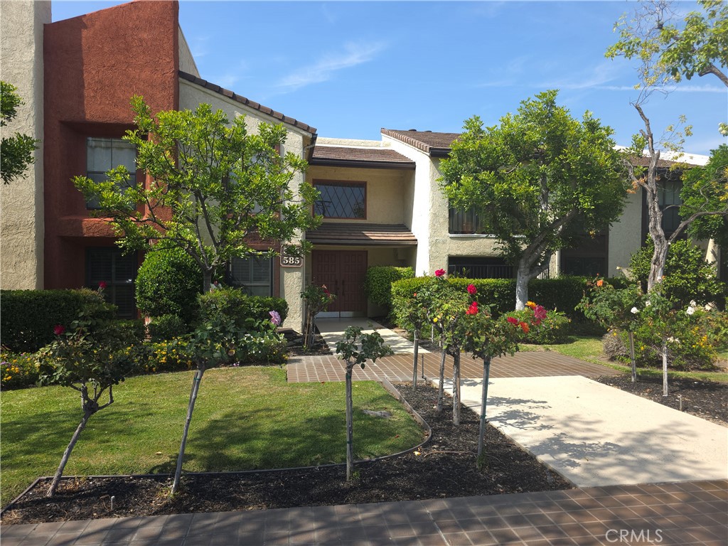535 W Duarte Road #5