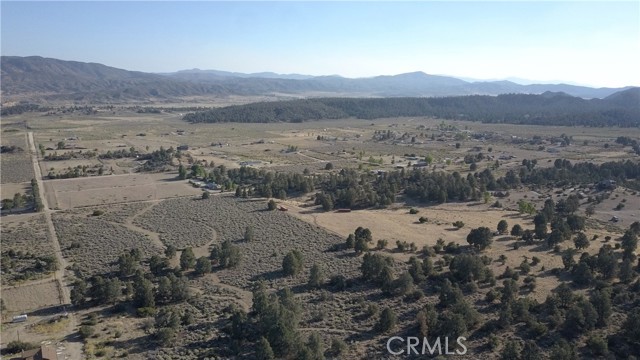 16469 Curtis Trail, Frazier Park CA: https://media.crmls.org/medias/4dbdc3f0-f062-4e2b-bf9f-928137ffd01f.jpg