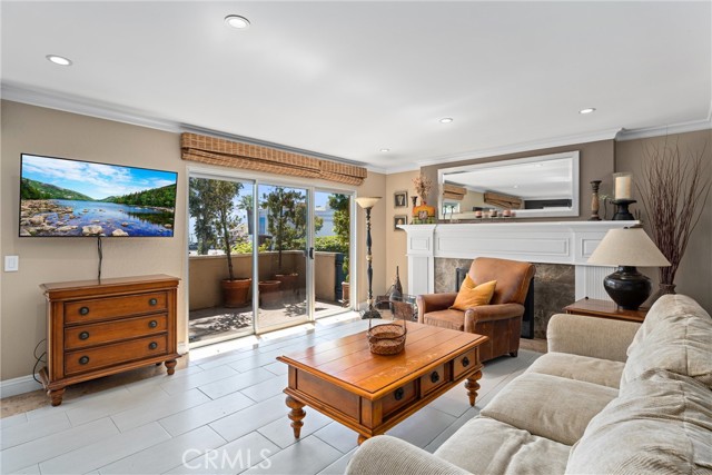 Detail Gallery Image 8 of 36 For 280 Cliff Dr #1,  Laguna Beach,  CA 92651 - 2 Beds | 2 Baths