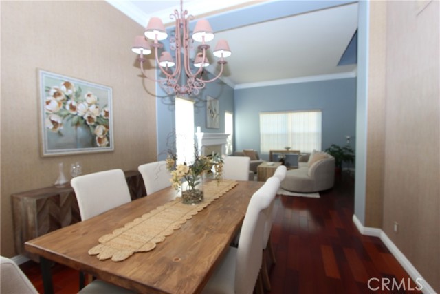 Detail Gallery Image 4 of 22 For 5928 Vista De La Luz, Woodland Hills,  CA 91367 - 5 Beds | 5 Baths