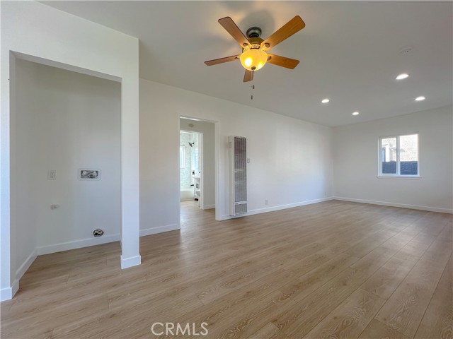 Detail Gallery Image 9 of 30 For 350 W Cedar St, Compton,  CA 90220 - 3 Beds | 2 Baths