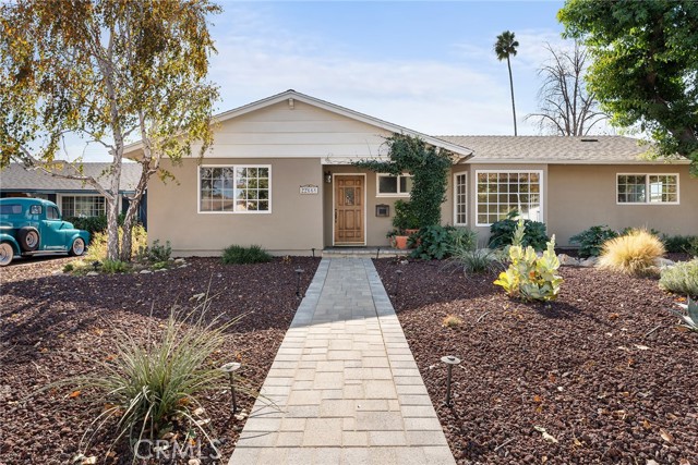 Detail Gallery Image 3 of 29 For 22668 Mobile St, West Hills,  CA 91307 - 3 Beds | 2 Baths